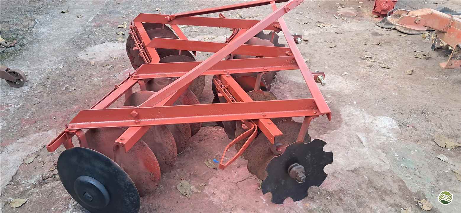 IMPLEMENTOS AGRICOLAS GRADE NIVELADORA NIVELADORA 20 DISCOS Sumaré Máquinas e Veículos SUMARE SÃO PAULO SP
